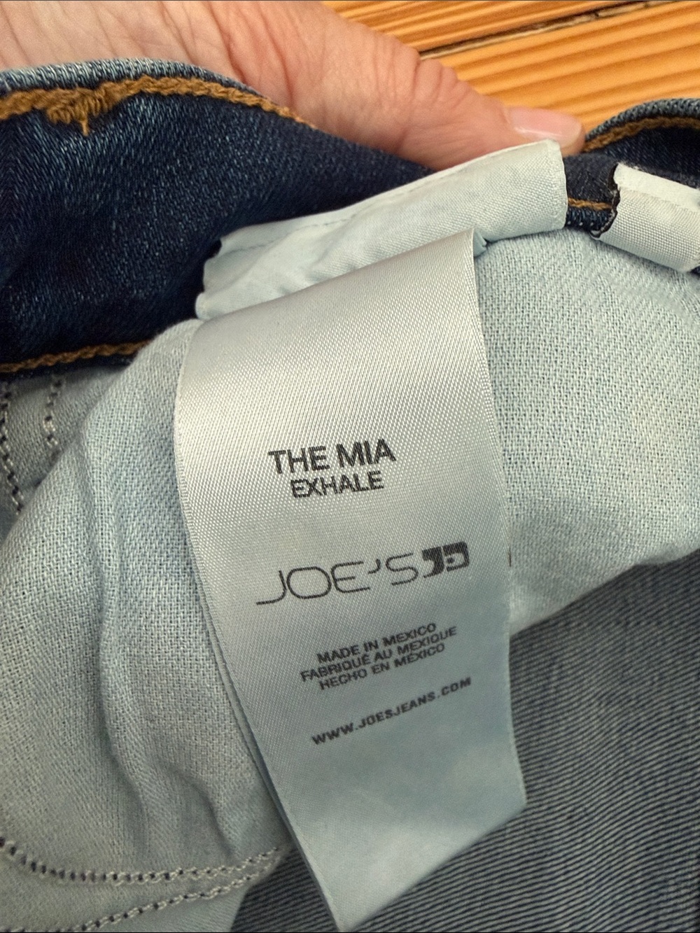 Joe's Jeans The Mia Petite Wide leg in Exhale Denim | Size 26 - Picture 2 of 10